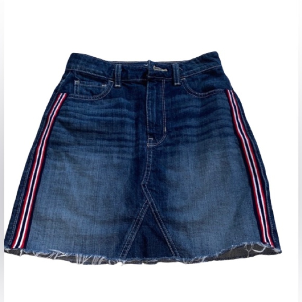 Hollister Ultra high-rise skirt jean Hollister size 1 w25